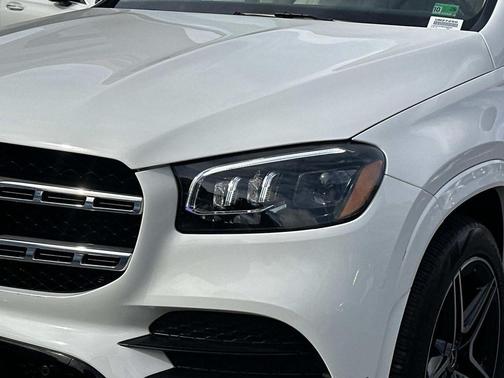 2022 Mercedes-Benz GLS 450 4MATIC