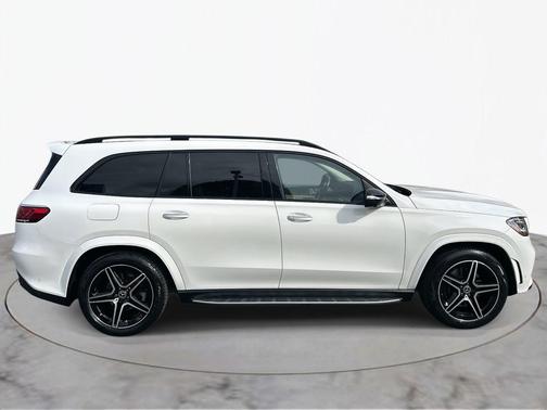 2022 Mercedes-Benz GLS 450 4MATIC