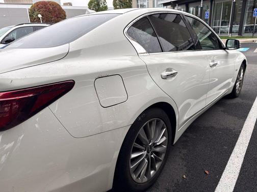 Pure White 2018 INFINITI Q50 3.0t LUXE