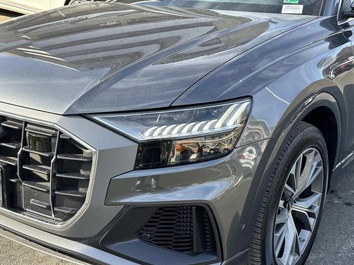 2023 Audi Q8 55 Premium Plus