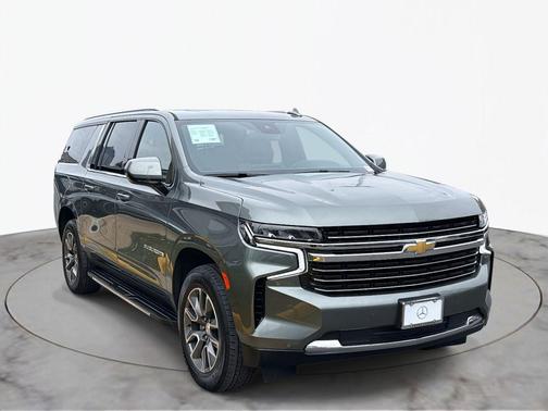 2023 Chevrolet Suburban LT