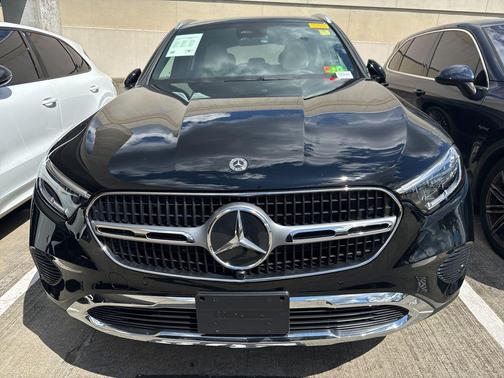 2025 Mercedes-Benz GLC 300 4MATIC