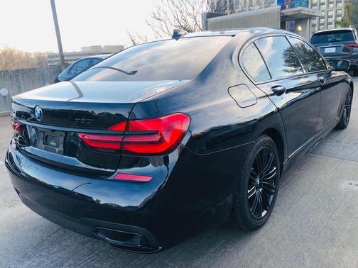 2019 BMW 740 xDrive