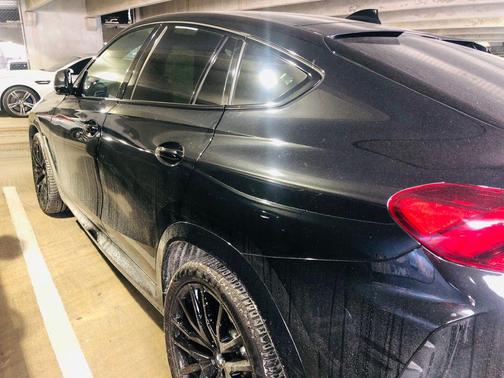 2023 BMW X6 xDrive40i