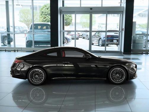 Black 2027 Mercedes-Benz CLE 300 4MATIC Coupe