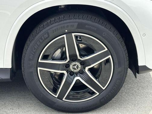 2025 Mercedes-Benz GLC 300 4MATIC Coupe