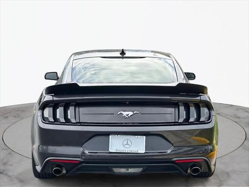 2022 Ford Mustang EcoBoost