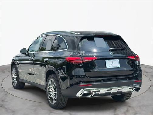 2025 Mercedes-Benz GLC 300 4MATIC