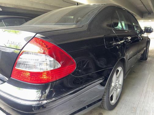 Black 2009 Mercedes-Benz E-Class 4MATIC