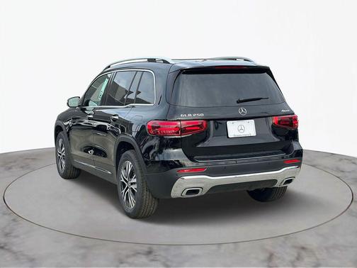 2025 Mercedes-Benz GLB 250 4MATIC