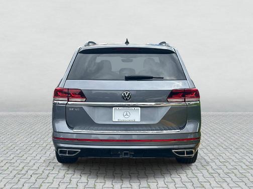 Platinum Gray Metallic 2021 Volkswagen Atlas 3.6L SE w/Technology