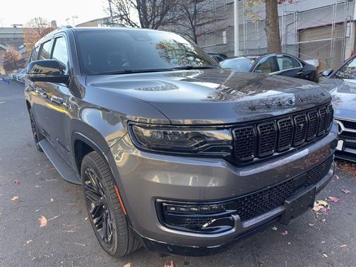 2025 Jeep Wagoneer L Series II Carbide 4x4