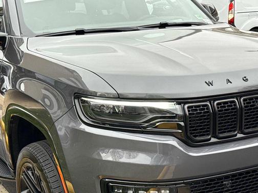 2025 Jeep Wagoneer L Series II Carbide 4x4