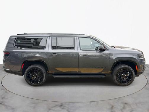 2025 Jeep Wagoneer L Series II Carbide 4x4