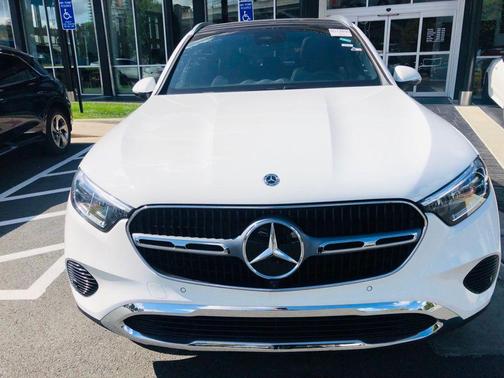2025 Mercedes-Benz GLC 300 4MATIC