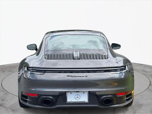 2021 Porsche 911 Carrera