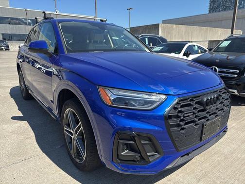 2022 Audi Q5 e 55 S line Premium Plus