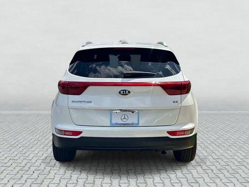 Snow White Pearl 2019 Kia Sportage EX