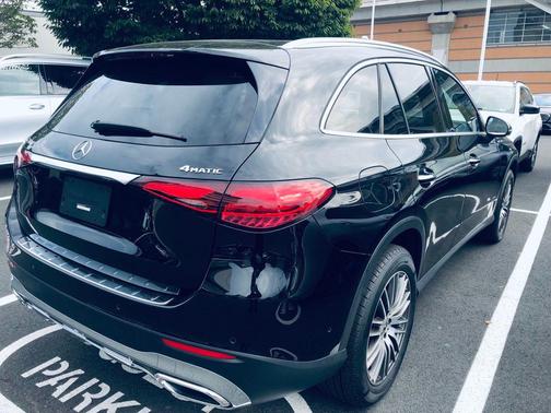 2023 Mercedes-Benz GLC 300 4MATIC