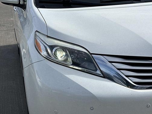 2017 Toyota Sienna Limited Premium