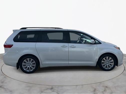 2017 Toyota Sienna Limited Premium