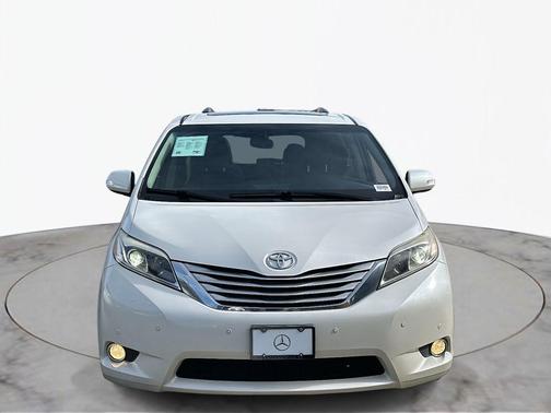 2017 Toyota Sienna Limited Premium