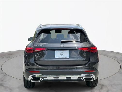 2025 Mercedes-Benz GLC 300 4MATIC