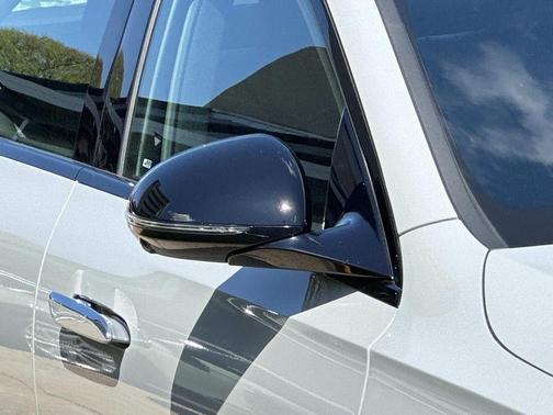 MANUFAKTUR Alpine Grey 2026 Mercedes-Benz E-Class E 350