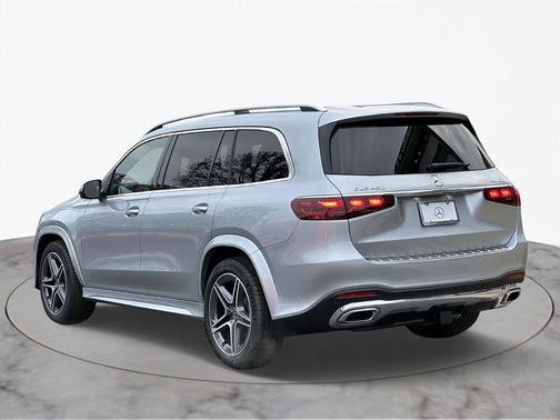 2025 Mercedes-Benz GLS 450 4MATIC