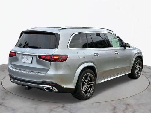 2025 Mercedes-Benz GLS 450 4MATIC