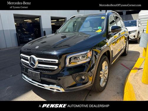 Night Black 2023 Mercedes-Benz GLB 250 4MATIC