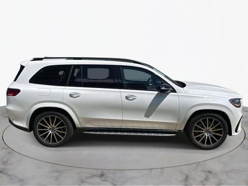 2024 Mercedes-Benz GLS 450 4MATIC