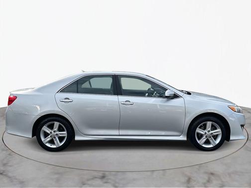 2014 Toyota Camry SE Sport