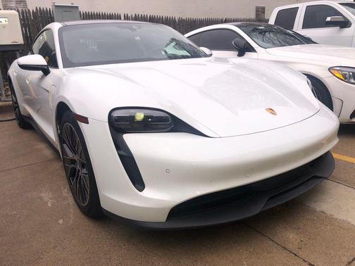 2021 Porsche Taycan Base