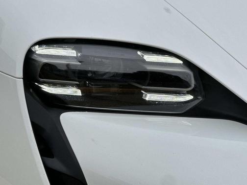 2021 Porsche Taycan Base