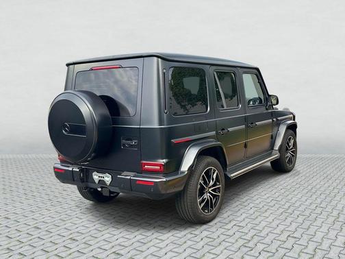 MANUFAKTUR Night Black Magno 2021 Mercedes-Benz G-Class SUV