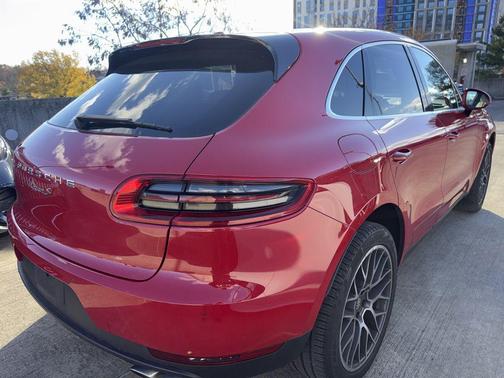 2018 Porsche Macan S