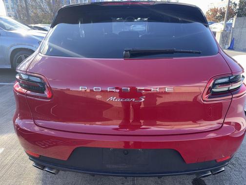 2018 Porsche Macan S