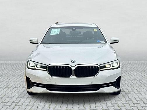 Alpine White 2021 BMW 530 530i