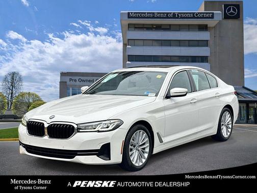 Alpine White 2021 BMW 530 530i