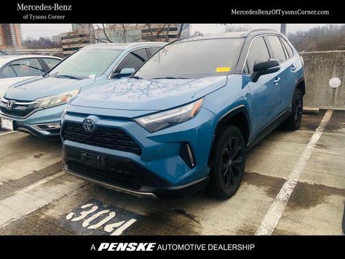 2022 Toyota RAV4 Hybrid SE