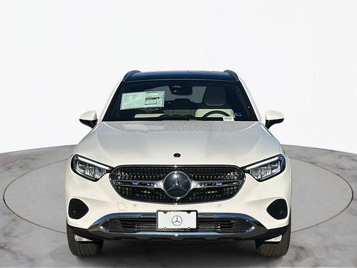 2026 Mercedes-Benz GLC 300 4MATIC