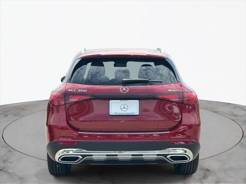 2025 Mercedes-Benz GLC 300 4MATIC