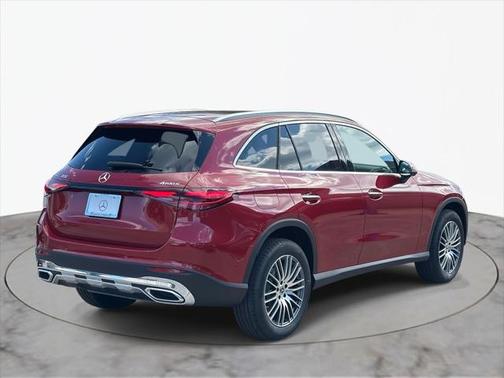 2025 Mercedes-Benz GLC 300 4MATIC