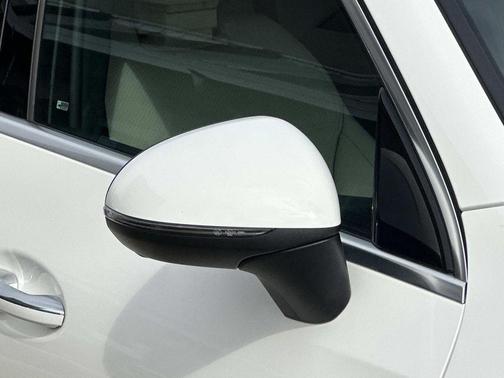 2023 Mercedes-Benz GLC 300 4MATIC