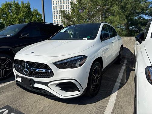 Polar White 2026 Mercedes-Benz GLA 250 4MATIC
