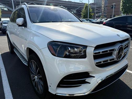 MANUFAKTUR Diamond White Metallic 2023 Mercedes-Benz GLS 580 4MATIC