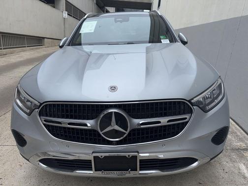 2026 Mercedes-Benz GLC 300 4MATIC