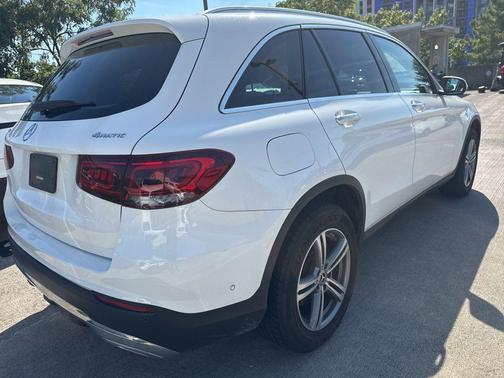2022 Mercedes-Benz GLC 300 4MATIC