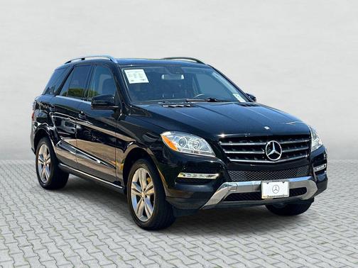 Black 2014 Mercedes-Benz M-Class 4MATIC
